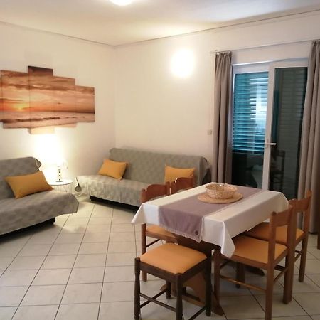 Apartments Ria Baška Voda Zimmer foto
